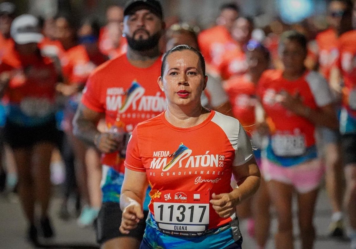 ICCUGOB's tweet photo. 🏃‍♀️ Correr también es celebrar la vida, la salud y la unión.
Así vivimos este segundo día de la Media Maratón de Cundinamarca.
🏅 10K: más de 4.000 participantes | 21K: más de 2.500 participantes.
📲 Descarga la app oficial para ver los resultados.
#MMCundinamarca https://t.co/tPjvfUEK2m