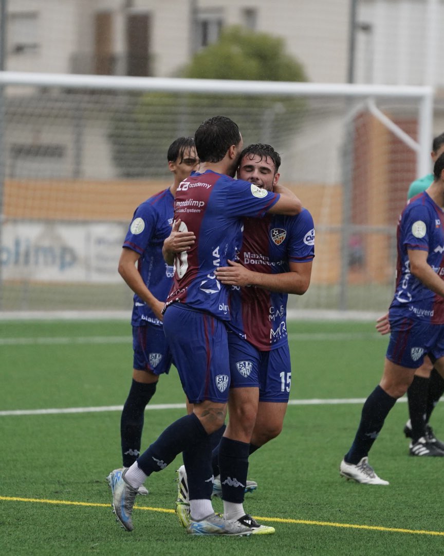 UDAlzira's tweet photo. ¡GOOOOL de Traver!!!!

Minuto 81 | UD Alzira 3 - 0 Atzeneta 

#AlziraAtzeneta
#UDAlzira | #Res𝗨𝗗girem https://t.co/lp1hVV3YDo