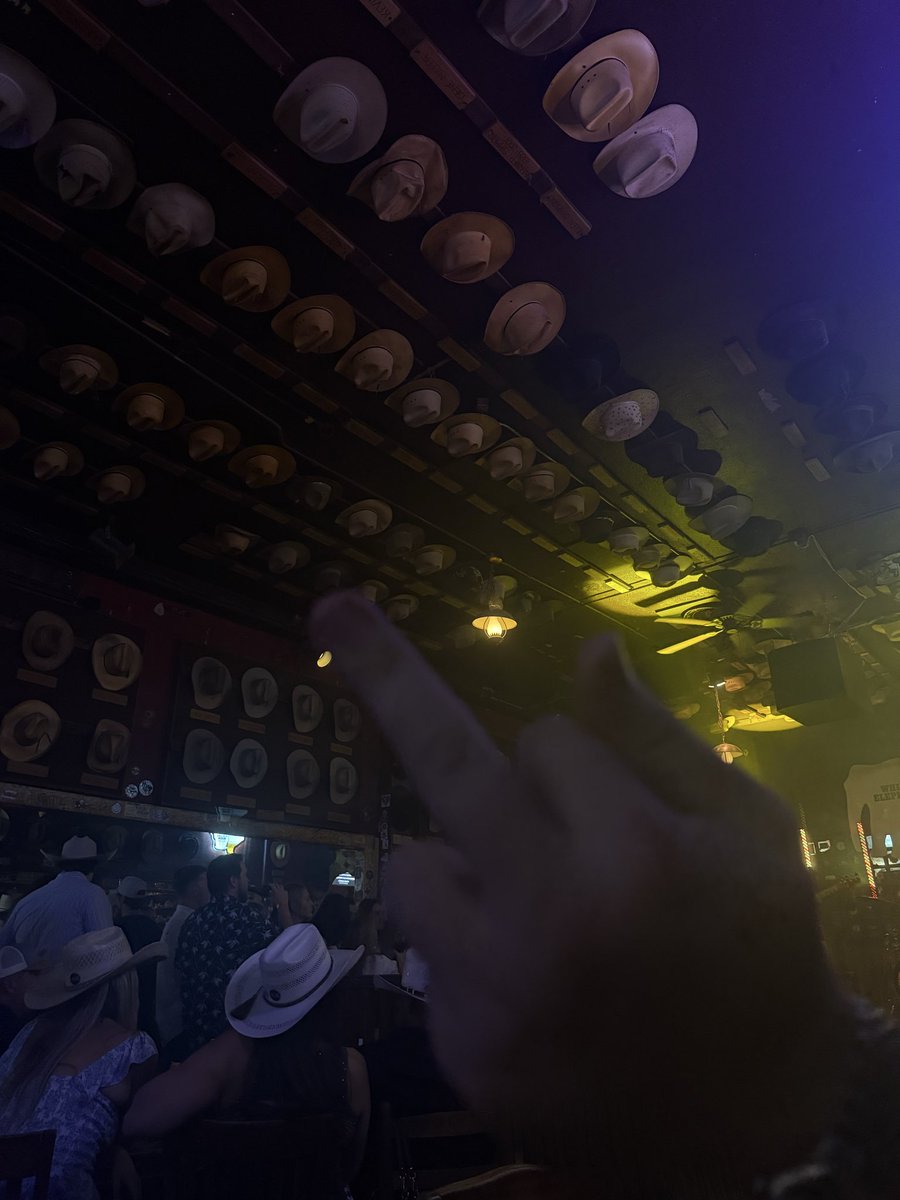 spoiled 🕷️ tweet media