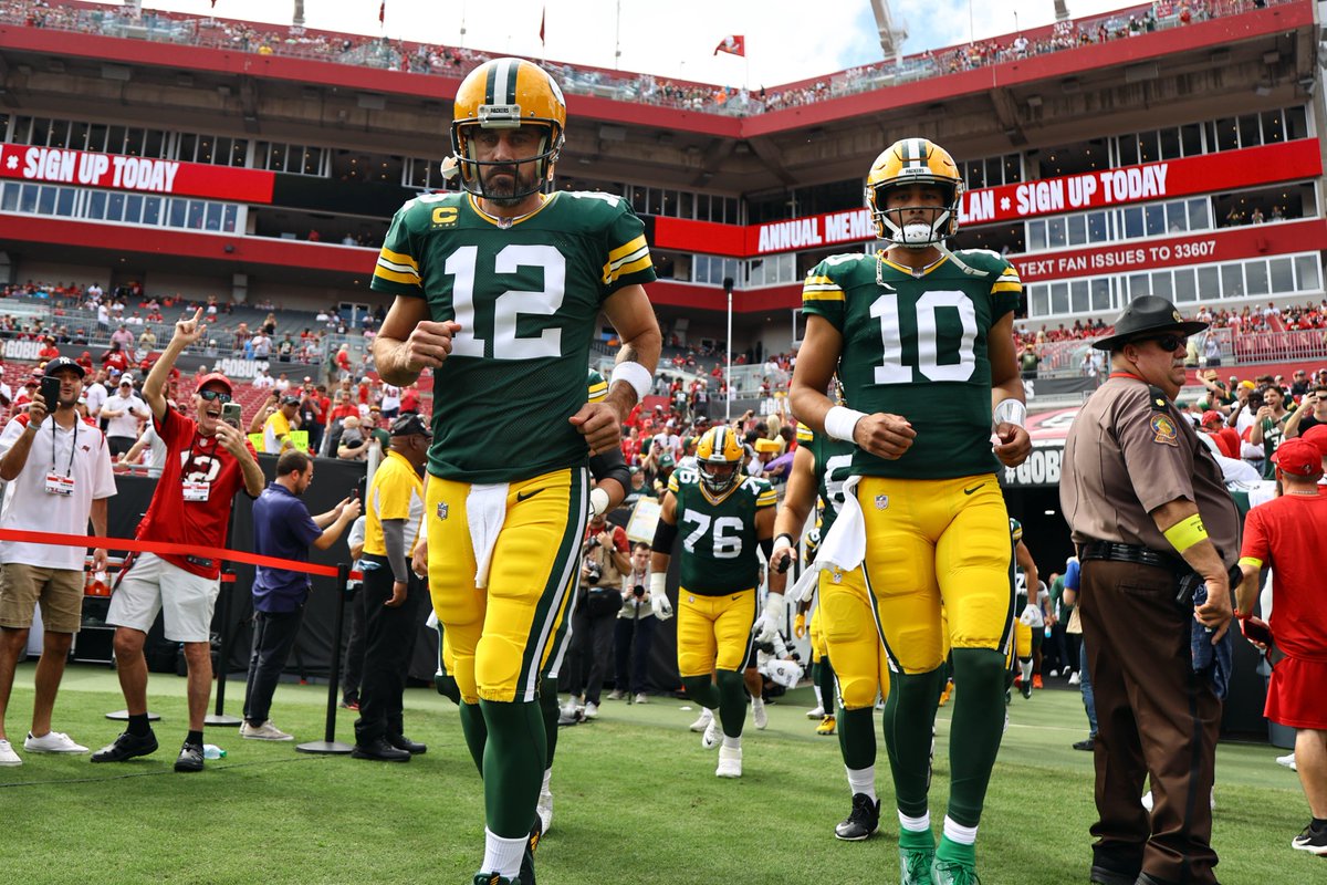PackersRTB's tweet photo. NEW on PackersRoundtable:

Jordan Love has opportunity to create his own legacy vs. Aaron Rodgers: https://t.co/eQHcUK169R

#GoPackGo #Packers #PackersRoundtable #NFL #NFLTwitter #SNF #SNFOnNBC #AaronRodgers #JordanLove #RodgersvsLove @RTB_io @KulhaSports https://t.co/MUL3s4BgZ2