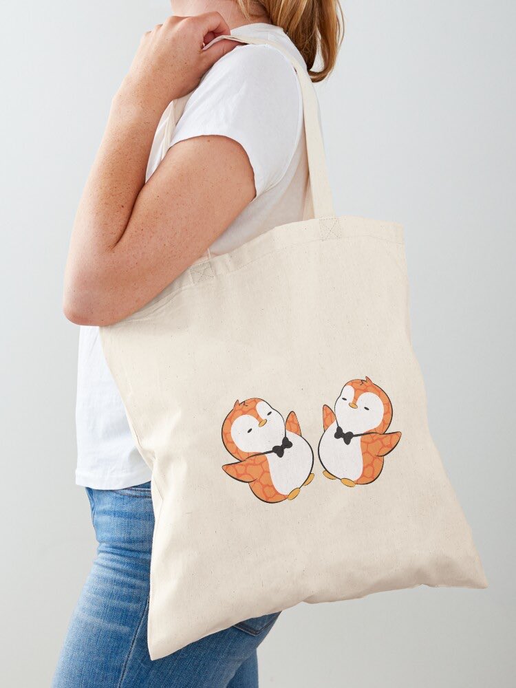 PudgyBB's tweet photo. Best shopping bag 🐧 

more design with the #LilPudgy 
#10261 #14431 on 
https://t.co/1UUX69BPtJ https://t.co/OiGhsi3P0a