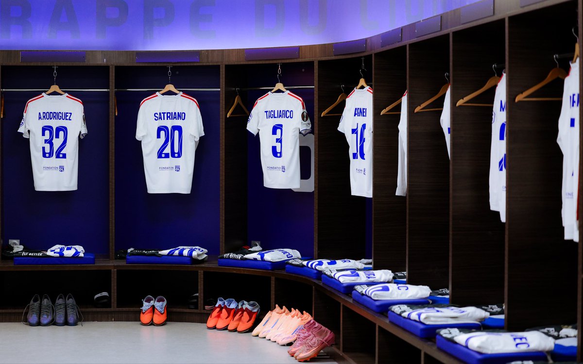 regzphotos's tweet photo. Olympique Lyonnais vs FC Basel 1893 - Europa Night 💫
I had the chance to explore a new side of matchday photography, from player arrivals to the locker room.
Grateful to tell the story beyond the pitch 📸
©️ Pauline Figuet - UEFA/UEFA via Getty Images
#OLFCB | #UEL https://t.co/0y1DHmQ8EU