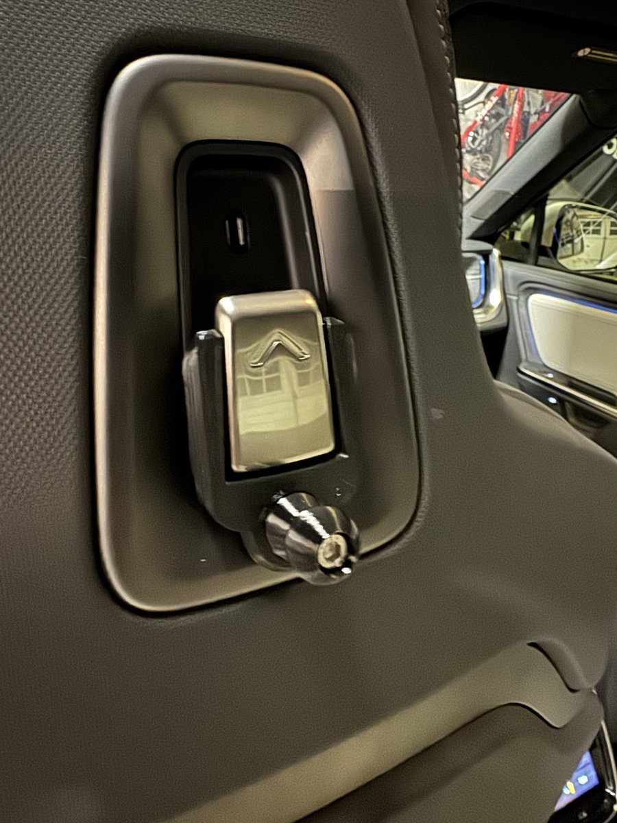 Chris Hilbert tweet media