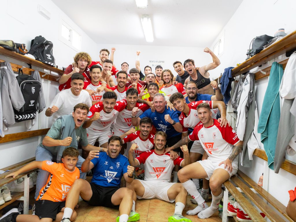 CAAntoniano's tweet photo. 📸 𝐿𝐴 𝐹𝑂𝑇𝑂𝑂𝑂𝑂𝑂 https://t.co/qz3x1AvJlJ