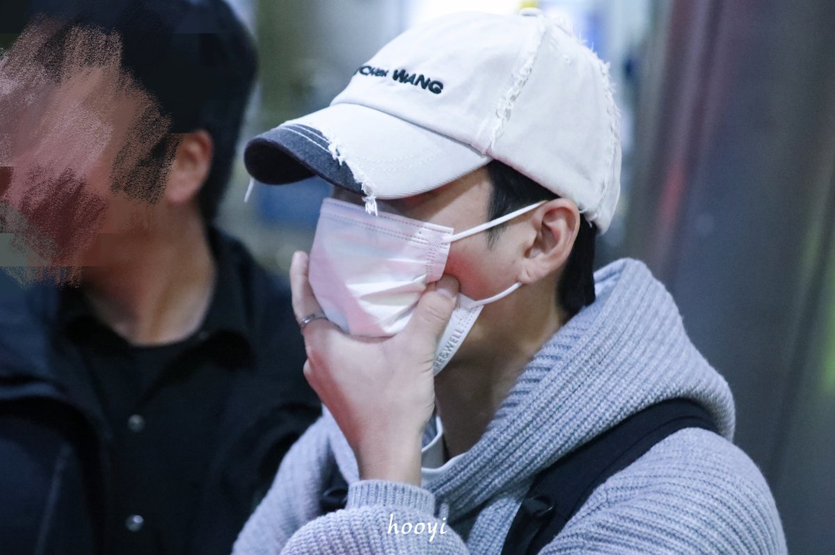 251026 남우현ICN 도착
귀여워ㅓㅓㅓㅓ

#남우현 #우현 
#인피니트 #INFINITE #NAMWOOHYUN #WOOHYUN