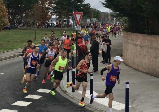 RunningMag's tweet image. Deux belles épreuves dans la région ce week-end avec @10kmdecastelginest et @traildesfrontignes toutes les photos et vidéos sont sur runningmag.fr