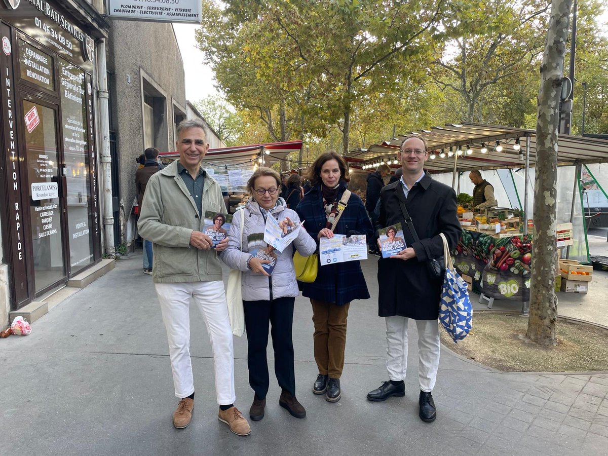 AvecDati2026's tweet image. Toutes les équipes de @datirachida étaient sur le terrain ce weekend pour tracter!
Un message important: les 15 & 22 mars 2026, vous voterez 2 fois à chaque tour👇
🗳️Pour élire @datirachida Maire de Paris
ET
🗳️Pour élire votre Maire d'arrondissement
#Vivement2026!