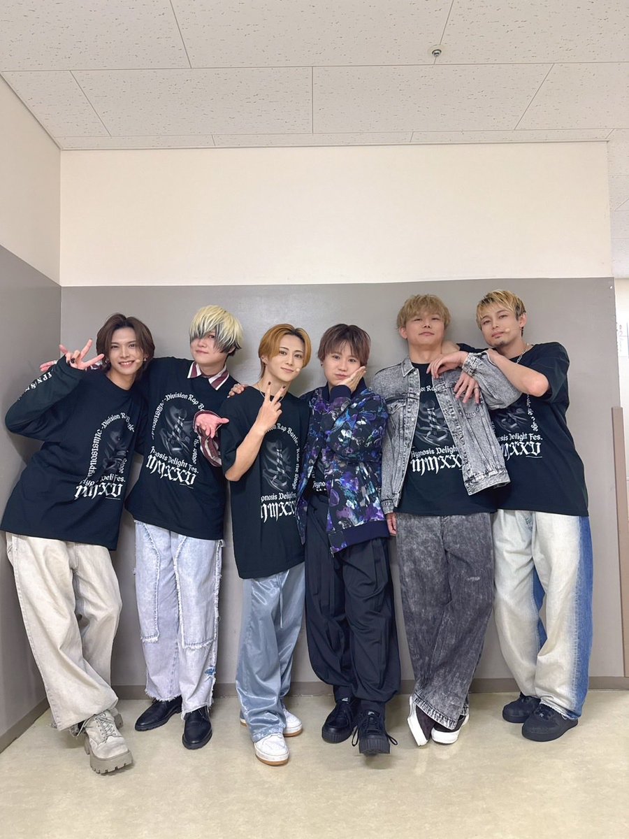 kohei_nakatsuka's tweet photo. 『ヒプノシスマイク -Division Rap Battle-』Rule the Stage《Hypnosis Delight Fes.》

沢山の愛を感じた時間でした
本当に感謝しかありません

素敵な御三方とのトークも
最高な時間でした
また御一緒出来るよう
精進致します。

#ヒプステ

#葉山翔太　さん
#榊原優希　さん
#竹内栄治　さん https://t.co/JxeG5azdvQ