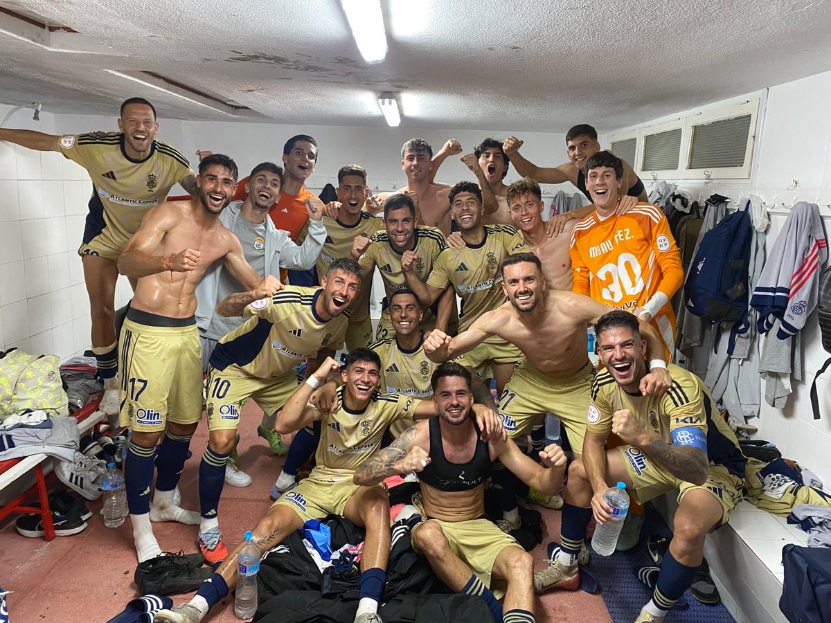 Victoria de 𝑬𝑸𝑼𝑰𝑷𝑶 💪🏻

10 puntos de 12 fuera de casa ✅ 

➕3️⃣ para continuar hacia nuestro 𝐨𝐛𝐣𝐞𝐭𝐢𝐯𝐨 🔛

¡Enhorabuena a todos! ¡Este es es el camino! 💙

#LaUnionRecre #DondeElFutbolEmpieza #DecanoDelFutbolEspañol