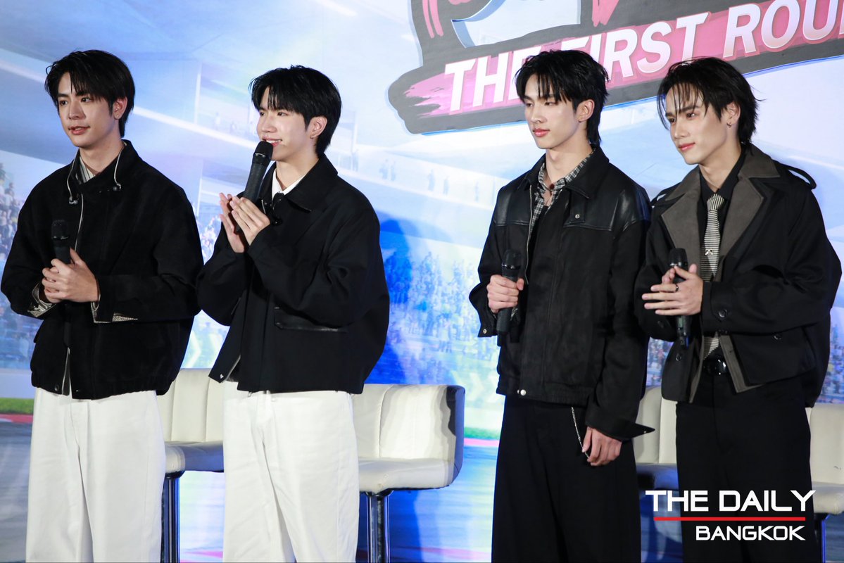 thedailybkk's tweet image. “ซี-คีน” “เซิร์ฟ-จาว่า” พูดคุยกับแฟนๆก่อนชมอีพีแรกในงาน “ไหนใครว่าพวกมันไม่ถูกกัน Head 2 Head : The First Round”
HEAD 2 HEAD SERIES EP1
#H2HseriesEP1 
#Sea_ta_lay #Keenkeno 
#SeaKeen
#swensurf #javabh 
#SurfJava