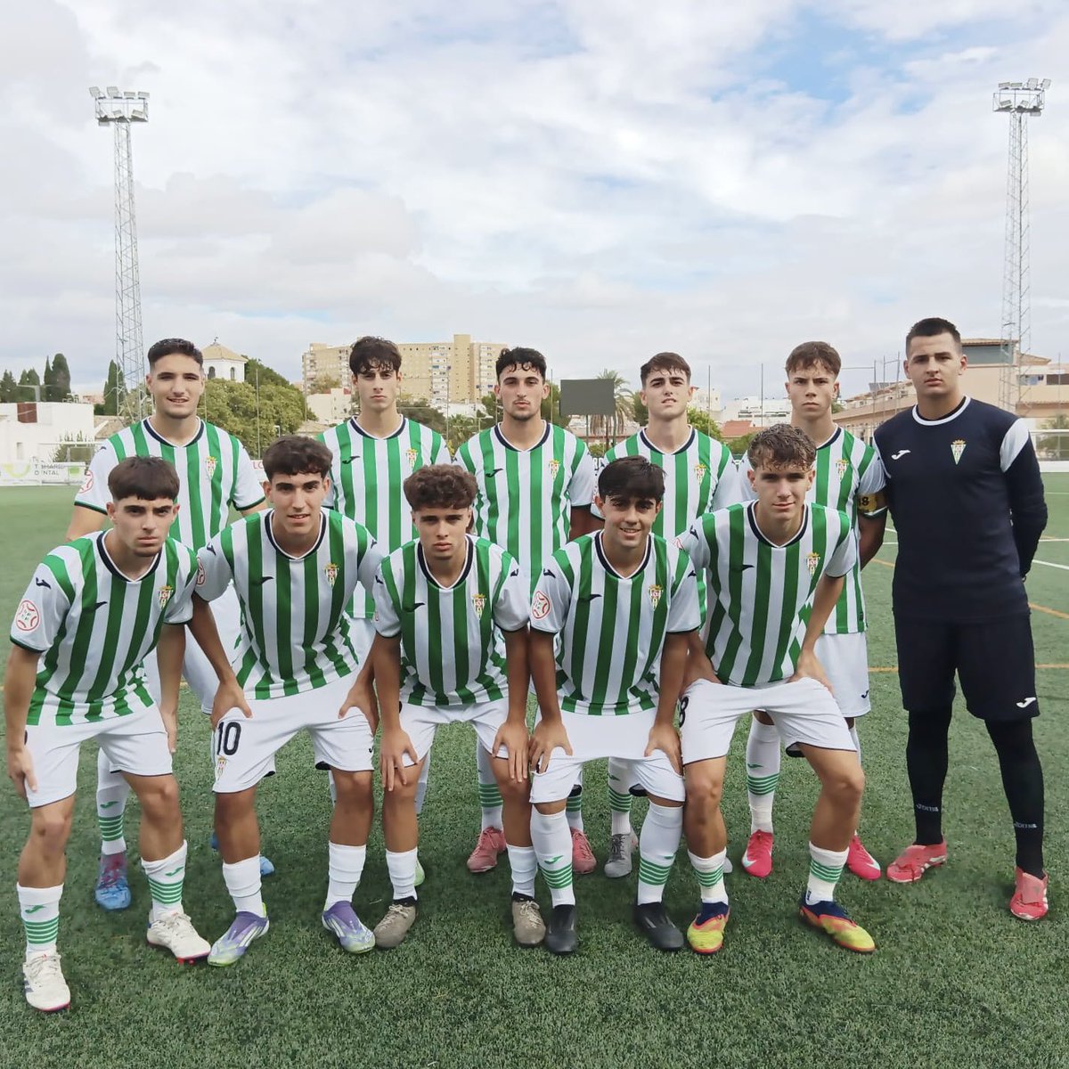 Cantera_CCF's tweet image. 🏆 División de Honor Juvenil  
🆚 Tomares 1 - #JuvenilACCF 2

⚽️ Coca
⚽️ Palomares

💚 #CanteraCCF