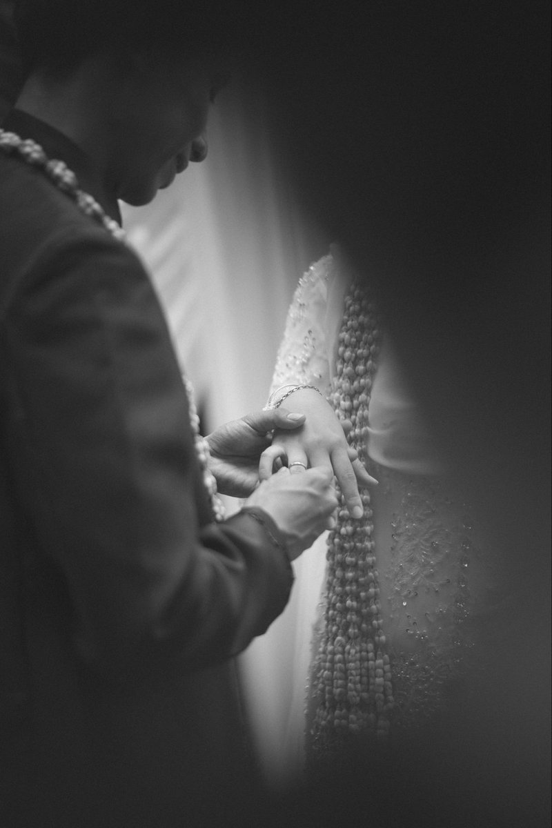 minteavalley's tweet photo. i have the best faceless wedding pict EVER 🤧☝🏻((at least for us)) https://t.co/5mXJIUQ23G