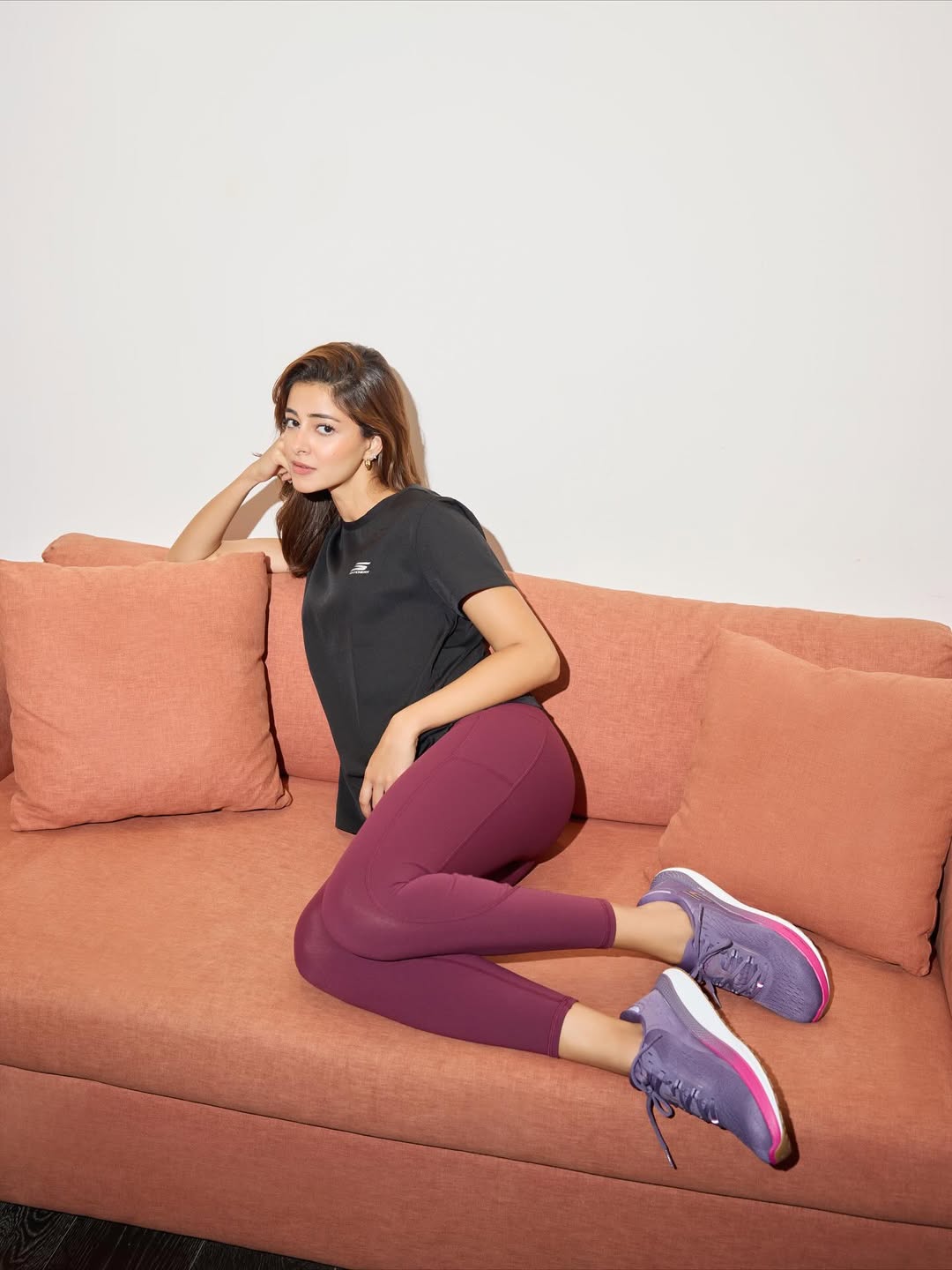 Image Hot Actress Ananya Pandey | iiQ8 Indian Best Heroine AnanyaPandey