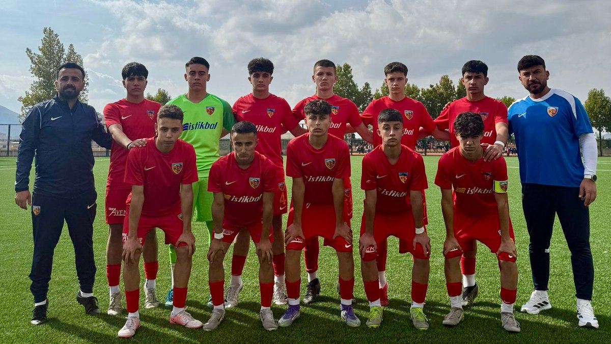 🏆 U15 Gelişim Ligi 7. Hafta
🔚 Maç Sonucu
🔴 Zecorner Kayserispor: 2
⚪️ Gençlerbirliği: 1
⚽️ Gollerimiz
2’ Yusuf Göktuğ Özkılıç
60’ Berk Baran