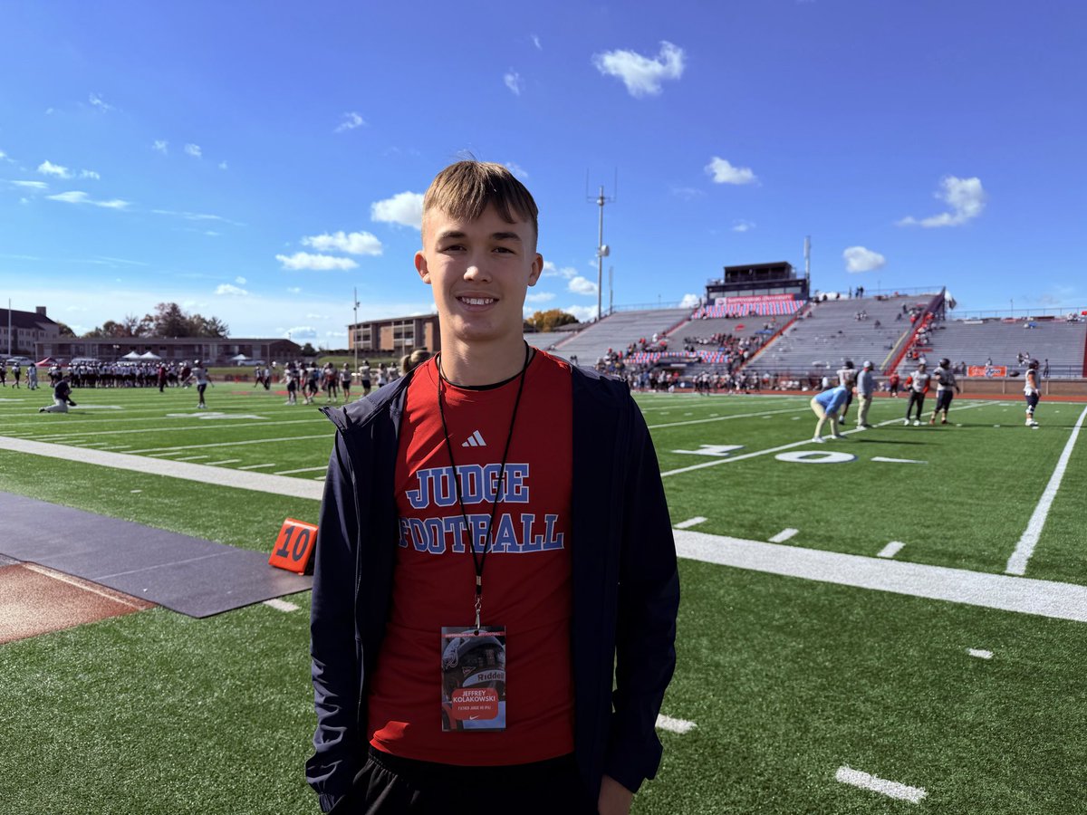 JeffreyKol's tweet image. Thank you to Shippensburg football’s coaches and players for their time yesterday during for my gameday visit. Learned a lot about the academics, community and program. Great atmosphere during their homecoming! @CoachMACshipU @CoachTMoney32 @Coach_Long12 @TonyTj03