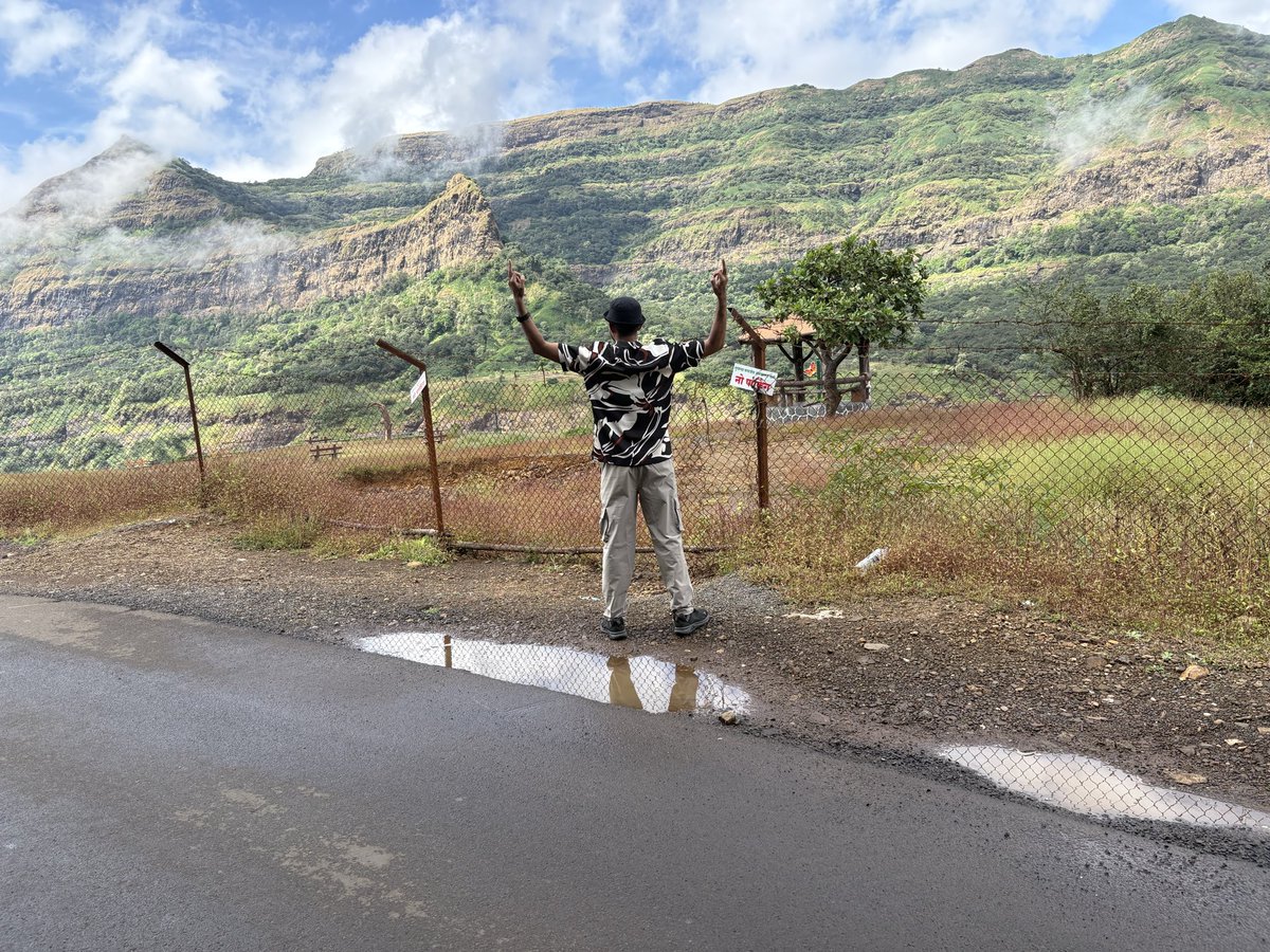 Jattviru36's tweet image. Time to long drive 🏔️ ⛰️
Somewhere in #Maharashtra 

#jatt 
#exploring 
#SWAG 
#LoveIsBlind