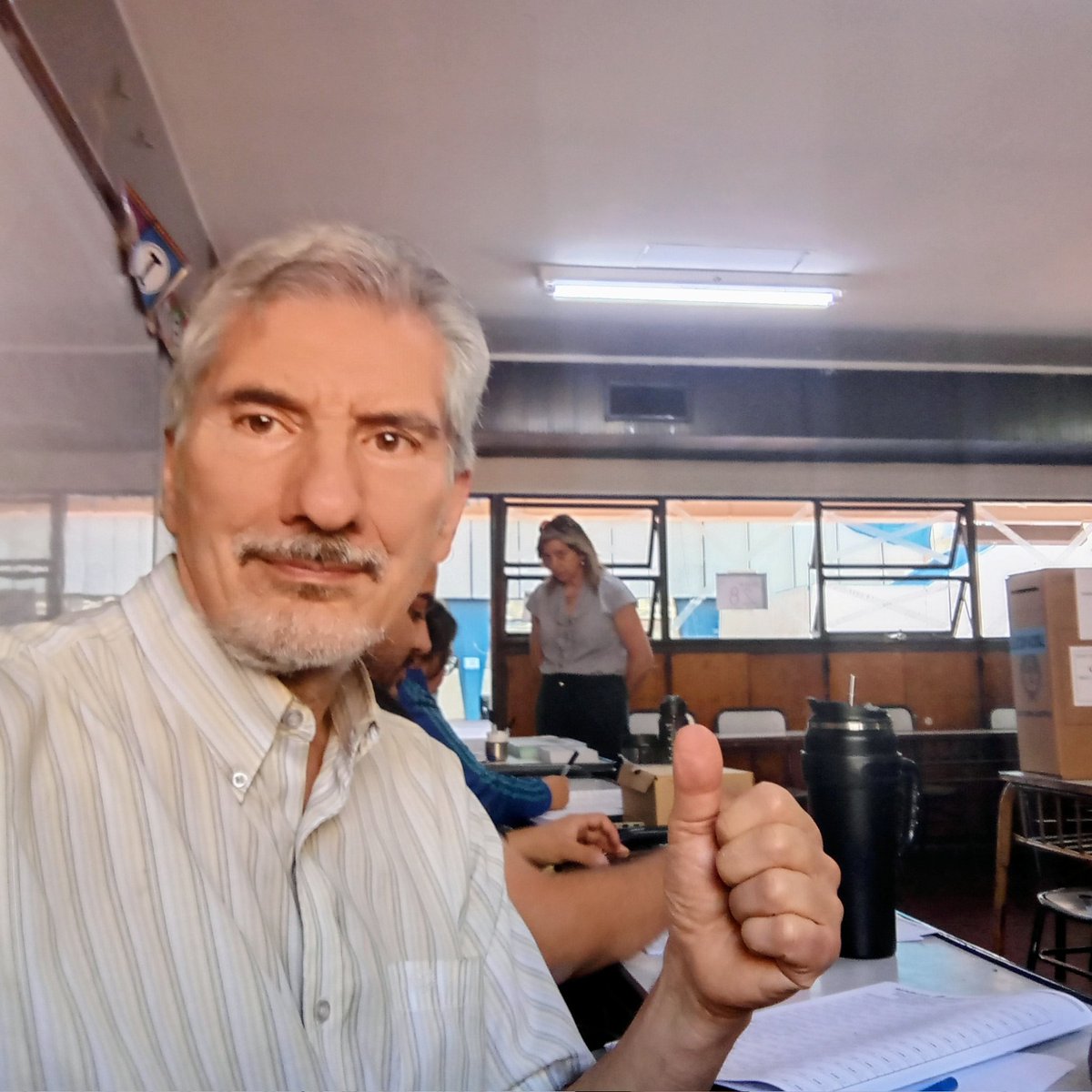 #Elecciones2025 

Fiscal de mesa en la escuela #PatriciasMendocinas

#CiudadDeMendoza