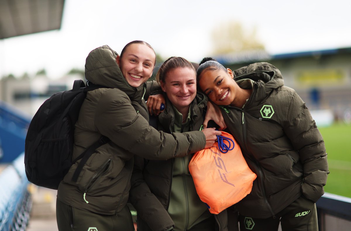 Up for the cup 🏆

It's all smiles as kickoff approaches in the <a href="/AdobeWFACup/">Adobe Women's FA Cup</a> 

#FAWNL