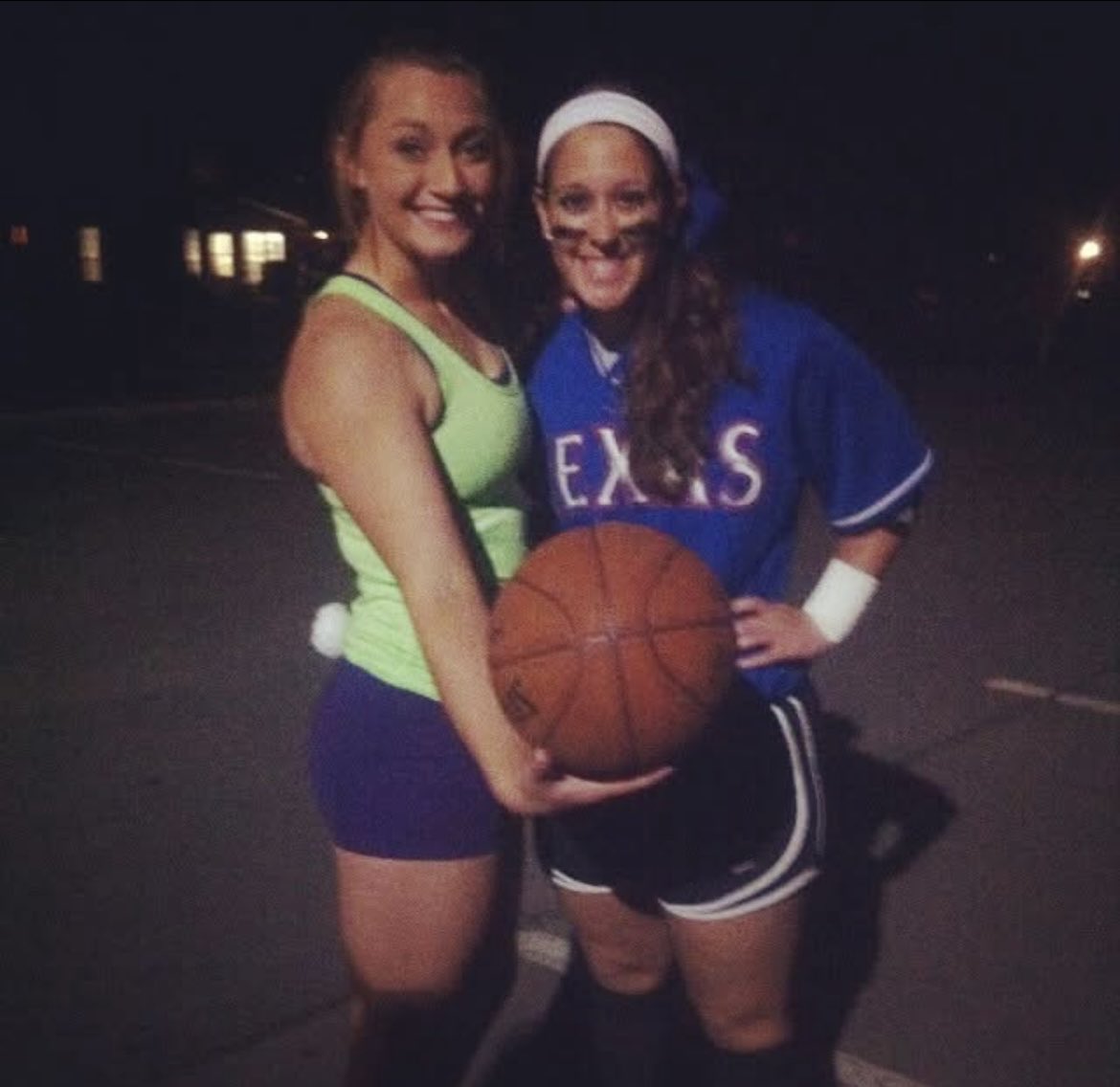 Met my favorite baseball player of all time! If you don’t know his story please order his book &amp; read it! 🙏❤️⚾️

a.co/d/1lEC9th

#itsmorethanagame