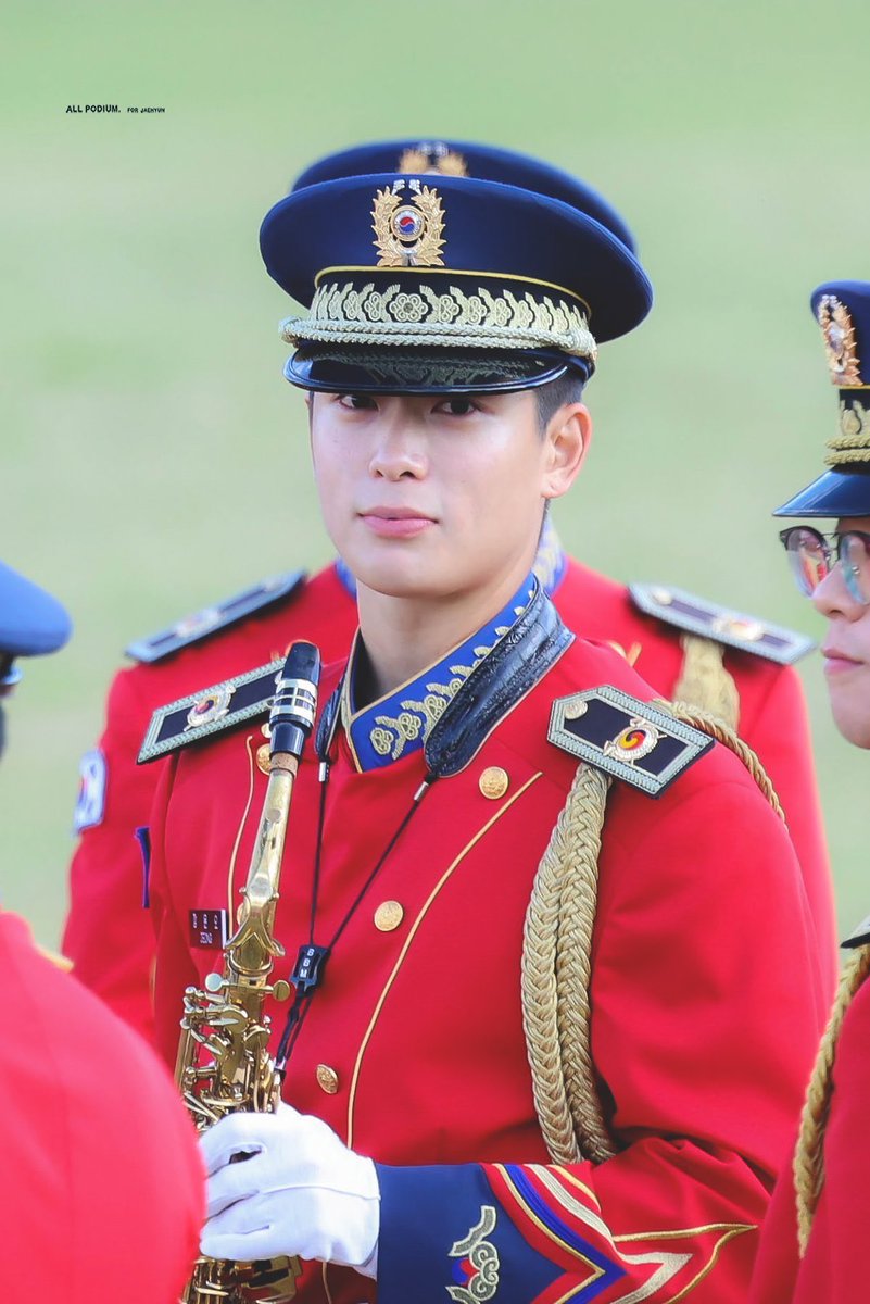 너이 𝓙 tweet media