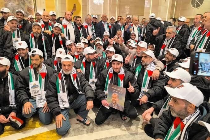 AlaaKelani's tweet image. الأسرى المبعدين في صفقات التبادل الأخيرة مُتكدسين بالفندق في مصر ولا يوجد أي بلد تريد إستقبالهم 
بمعنى لو ضلوا في السجون مع عودة حال وظروف إعتقالهم إلى ما قبل 7 أكتوبر ، أكثر إحتراماً وإنسانية من حالهم اليوم ، الذي تحولوا فيه من سجناء إلى منبوذين عالمياً .
#فلسطين  #غزة #الأسرى