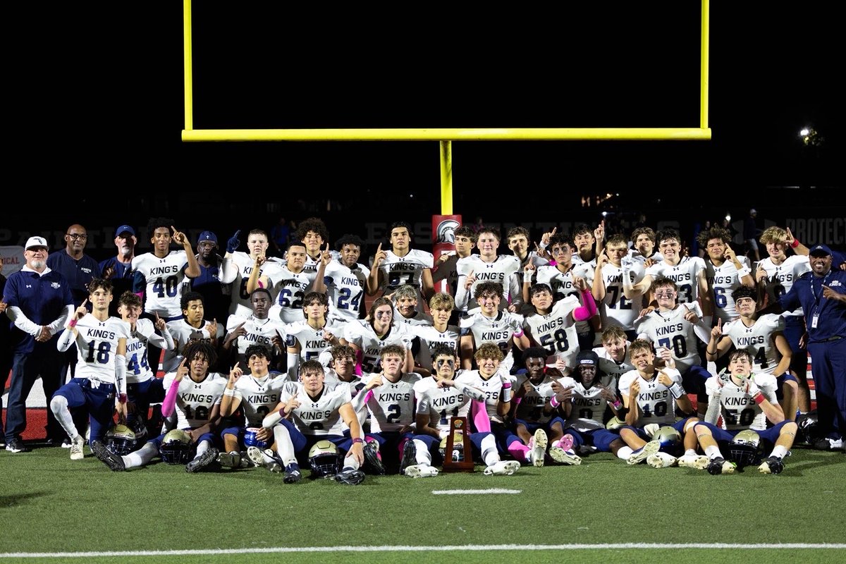 KruVoltz23's tweet photo. Great win against ECS to win the first District Championship in school history.
@CoachRuggles 
@SFCAFootball 

https://t.co/jRkrZr9BvF https://t.co/mK9qMO2t9u