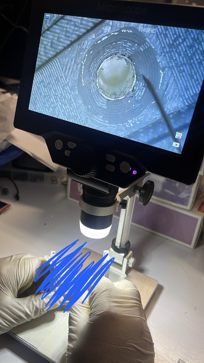 HrishikeshMB's tweet image. It was Diwali week, and most businesses were shut. Perfect time for us to lock in.
What should’ve taken 3 months, we built in just 7 days. All we had: a 3D printer, a few tools, and determination. 
We’ve developed an in-house microfluidic automatic chemistry cell and turbidity…