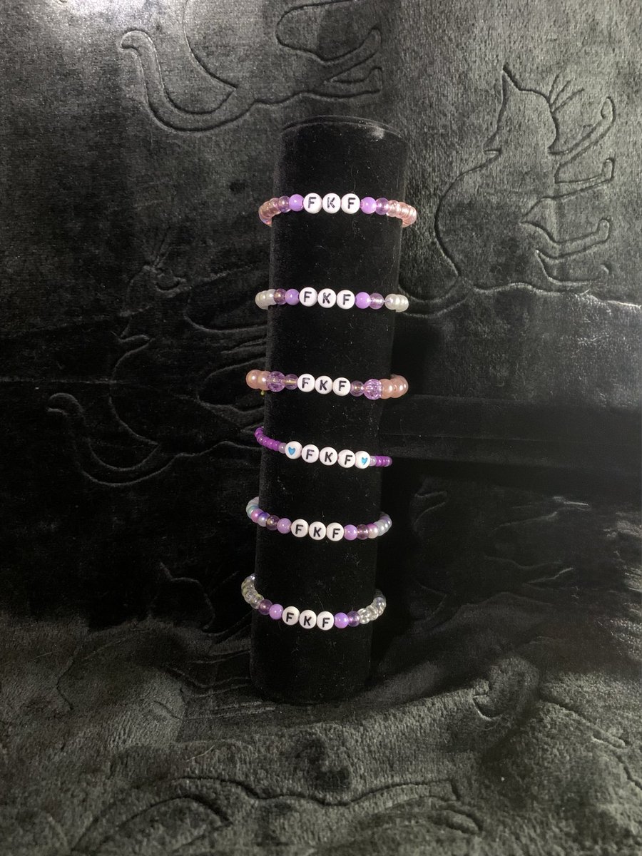 LawGirlsNotAttn's tweet image. We’ve had a bunch of people ask about the bracelets that Little LawGirl is making for the Kelsey Fitzsimmons fundraiser. Here are a couple of photos. She is also selling car charms and cute coin jars. #FKF