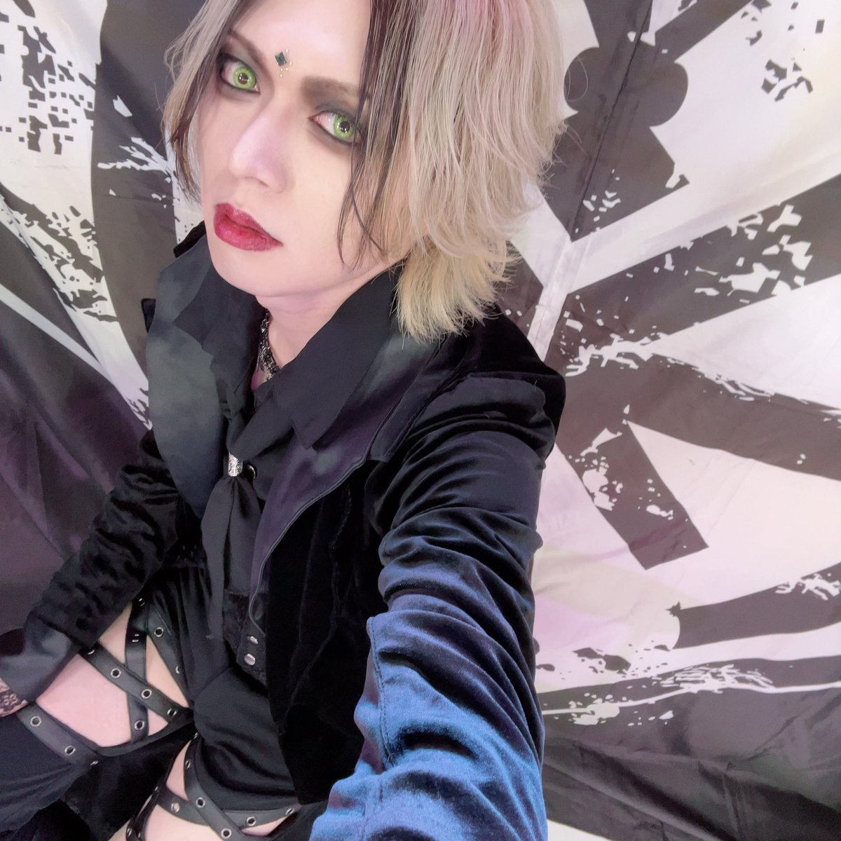 DIAURA_yo_ka's tweet photo. MADDY CIRCUS
インストアイベント最終回ライカ東京〜生配信と駆け抜けた一日でした

語った笑った楽しかった

次は我が聖誕祭。大いに祝え🏴 https://t.co/Ty4xBvEsH2