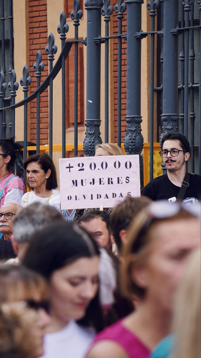 soyCaillou's tweet photo. 🎀 Sevilla 26-Oct
#SanidadPública #CáncerDeMama
#Cribados #Morenodimision https://t.co/rOI5BSYoCz