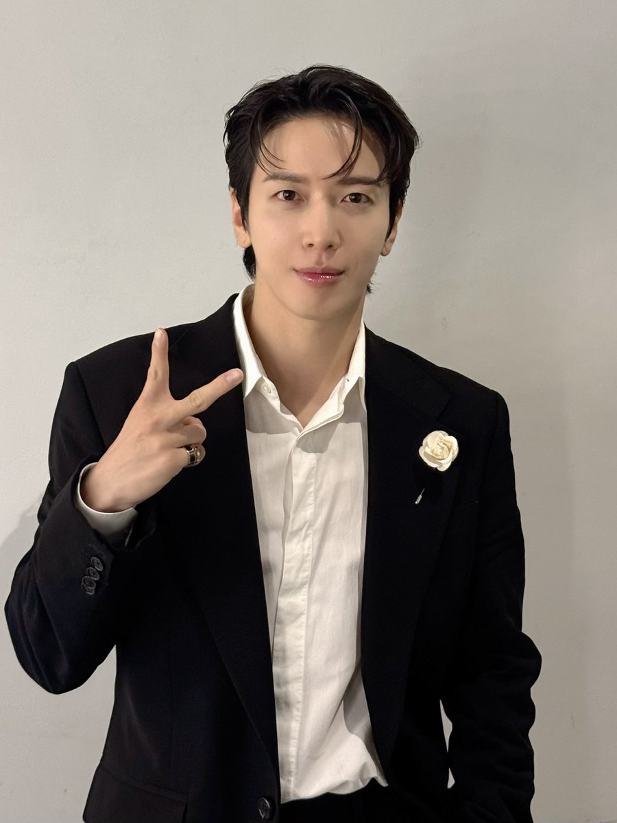 official_CNBLUE's tweet photo. [📸] 2025 郑容和Meeting in Chengdu

BOICE 마음 위에 떠다닐래🤍

#CNBLUE #씨엔블루 #정용화 #JUNGYONGHWA https://t.co/RDE8j4E6Ip