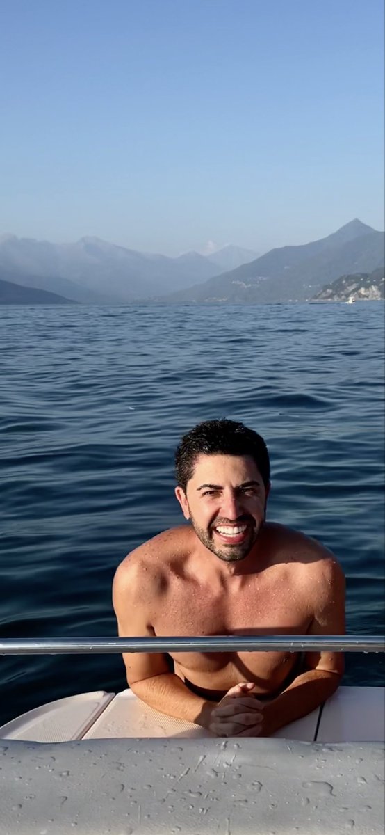 Domingo pra organizar fotos antigas. Encontrei essa e postei