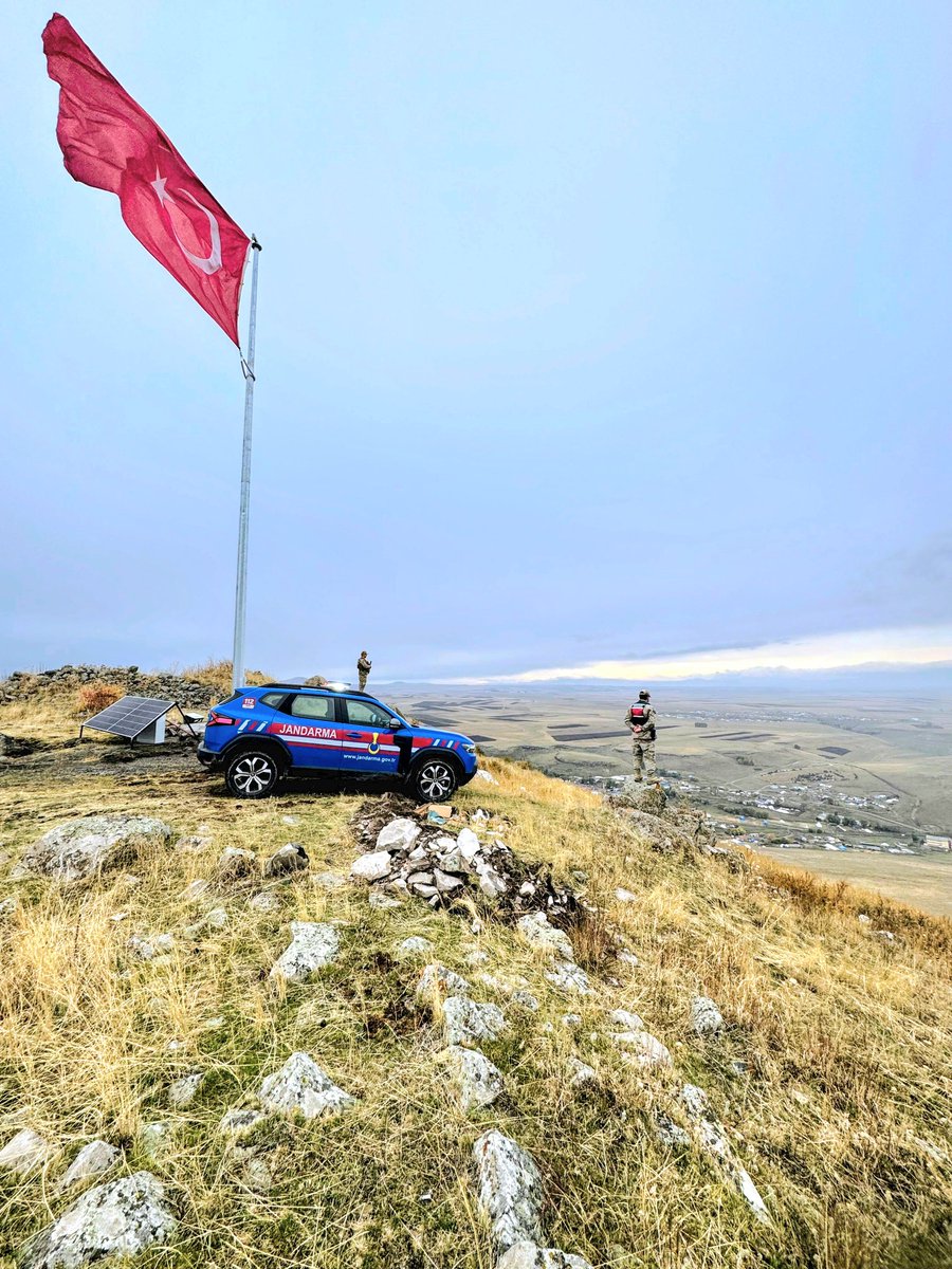 Al Bayrağın Dalgalandığı Her Yerde Biz Varız.