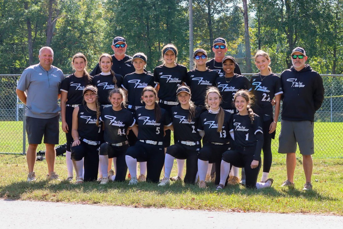 What an amazing group of talented young ladies! Finished up our fall season with a stellar, 14-2-2 record against some of the top teams and organizations in the region! #platinumproud