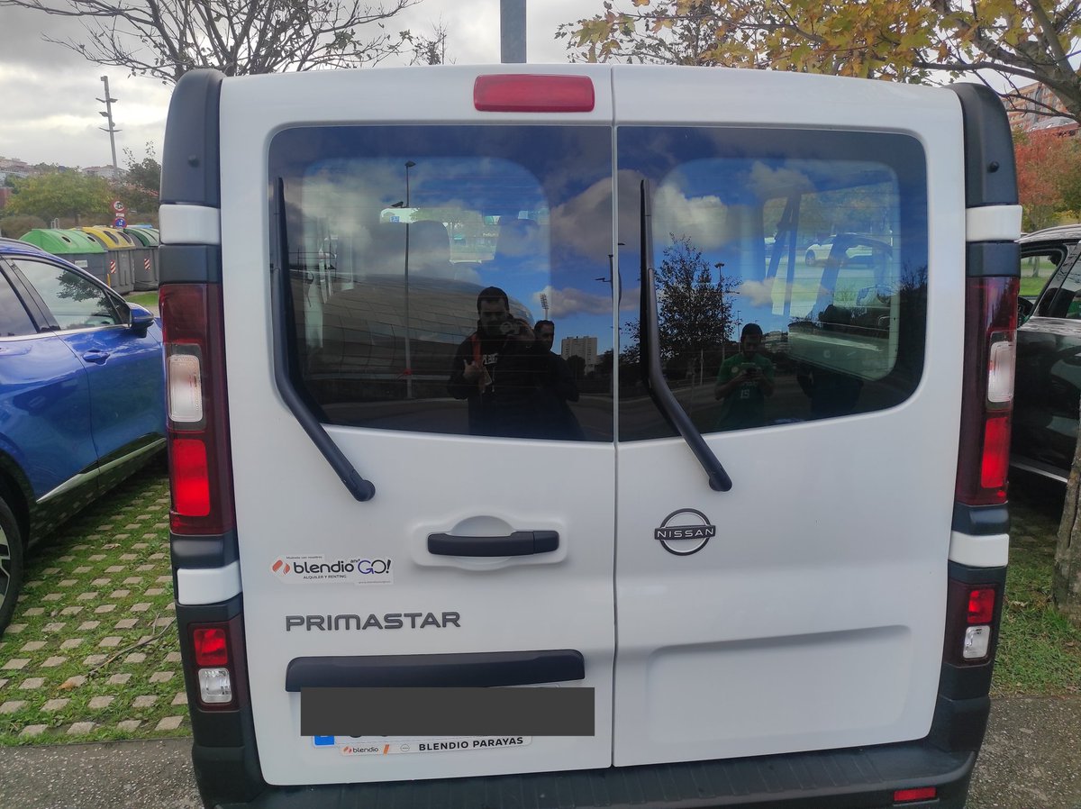 🚙 A través de estos vehículos de #Blendio emprendemos carretera rumbo a Zarautz.