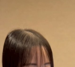 ppppp_8416's tweet photo. 他撮りの頭皮がやばすぎて大鬱
前髪スカすぎてセットしてもまとまらなくて意味ない＋デコ出しは似合わない＋前頭部ヘアシャドウしてるのに隠しきれてないということで今絶望的にビジュ悪い😇😇😇 https://t.co/hSRwQALWLu