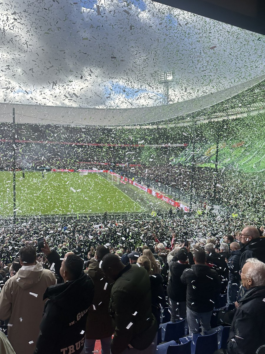 Bladblazers regelen en beginnen! #feypsv