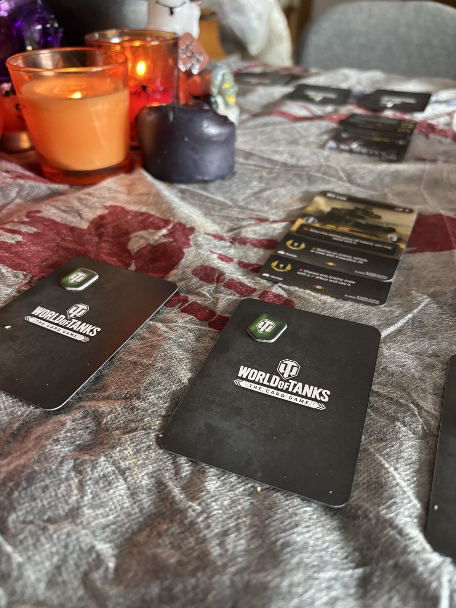 Y cuando llego a casa… Partida al World of Tank de Archor Studio (el de cartas) <a href="/JavierGuinot/">Javier Guinot Cuesta</a>