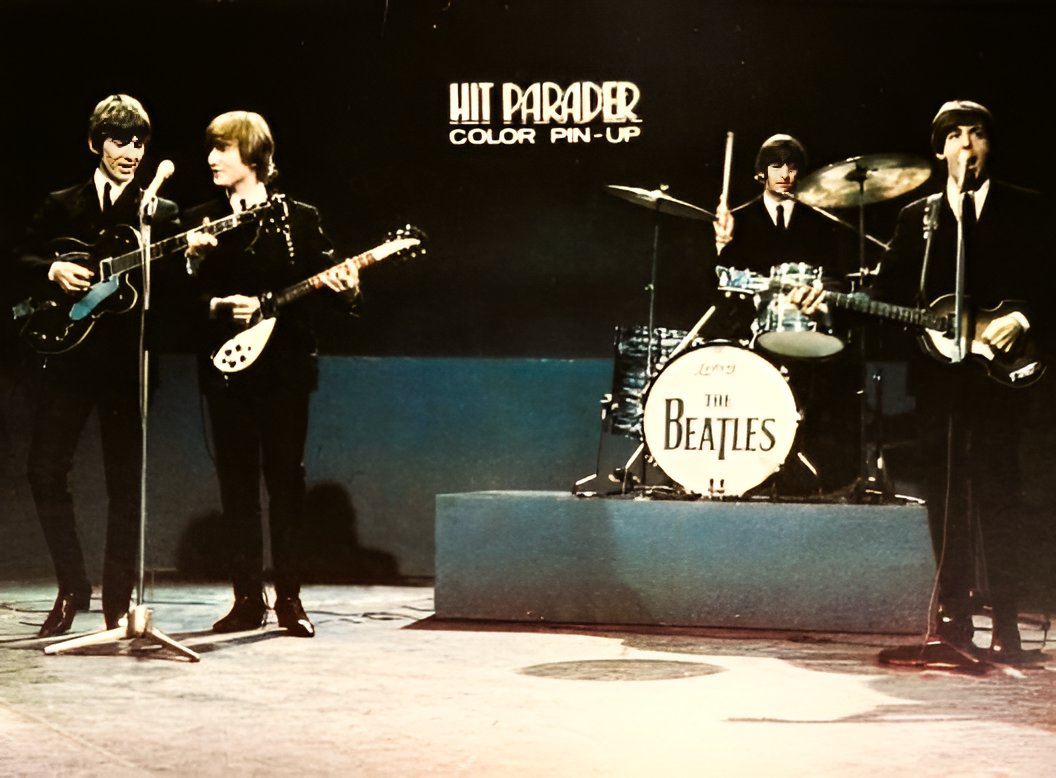 MusicVideo365's tweet image. #TheBeatles centerfold #pinup scan from a 1967 #HitParader music magazine of mine. Other music mags I still have from the 70's are Creem, Circus, Rock Scene, Tiger Beat etc. youtube.com/@musicplaylist…