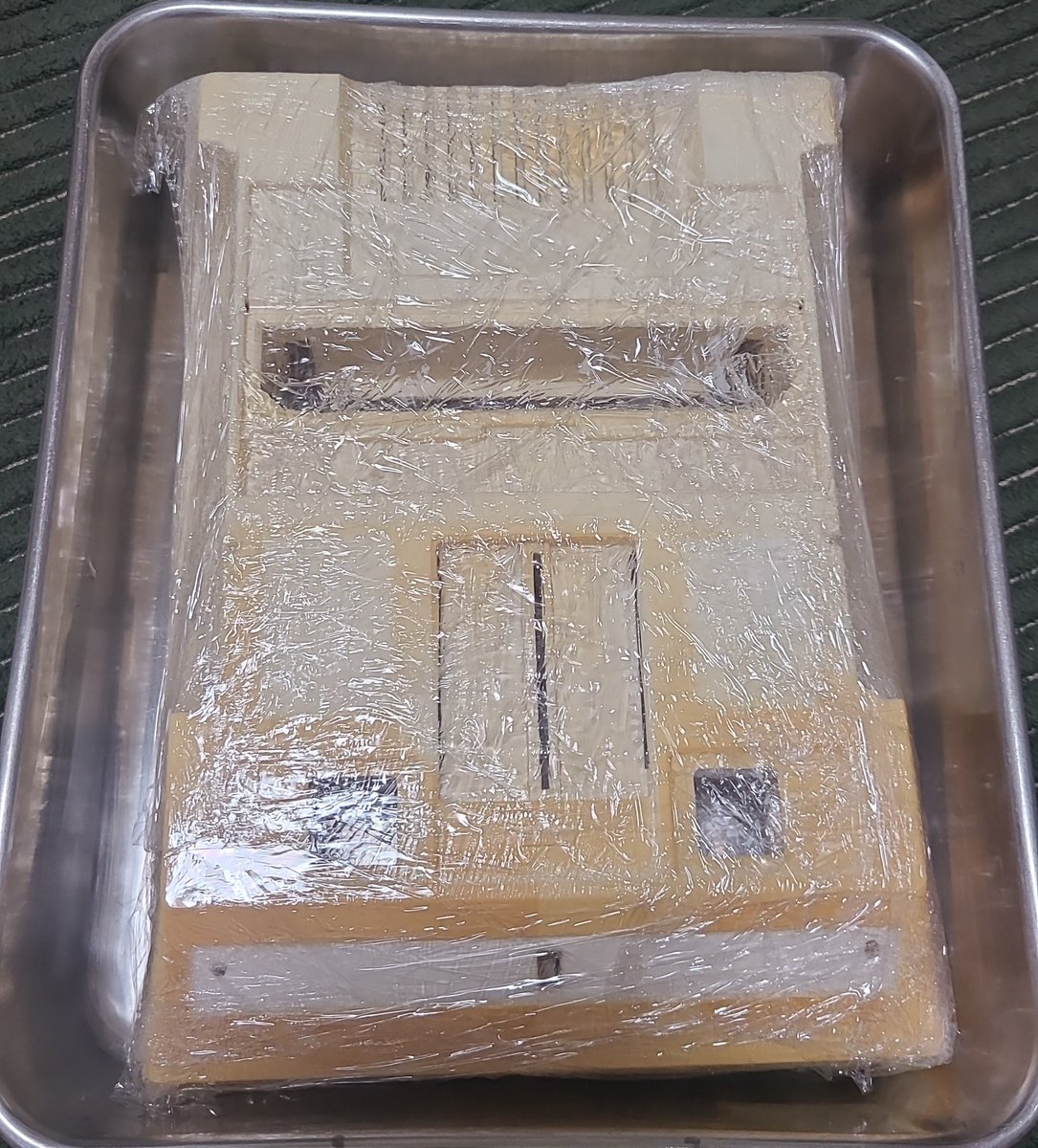 【レア】任天堂エンターテインメント看板(裏面に金具つき) レア】任天堂エンターテインメント看板(裏面に金具つき) 希少