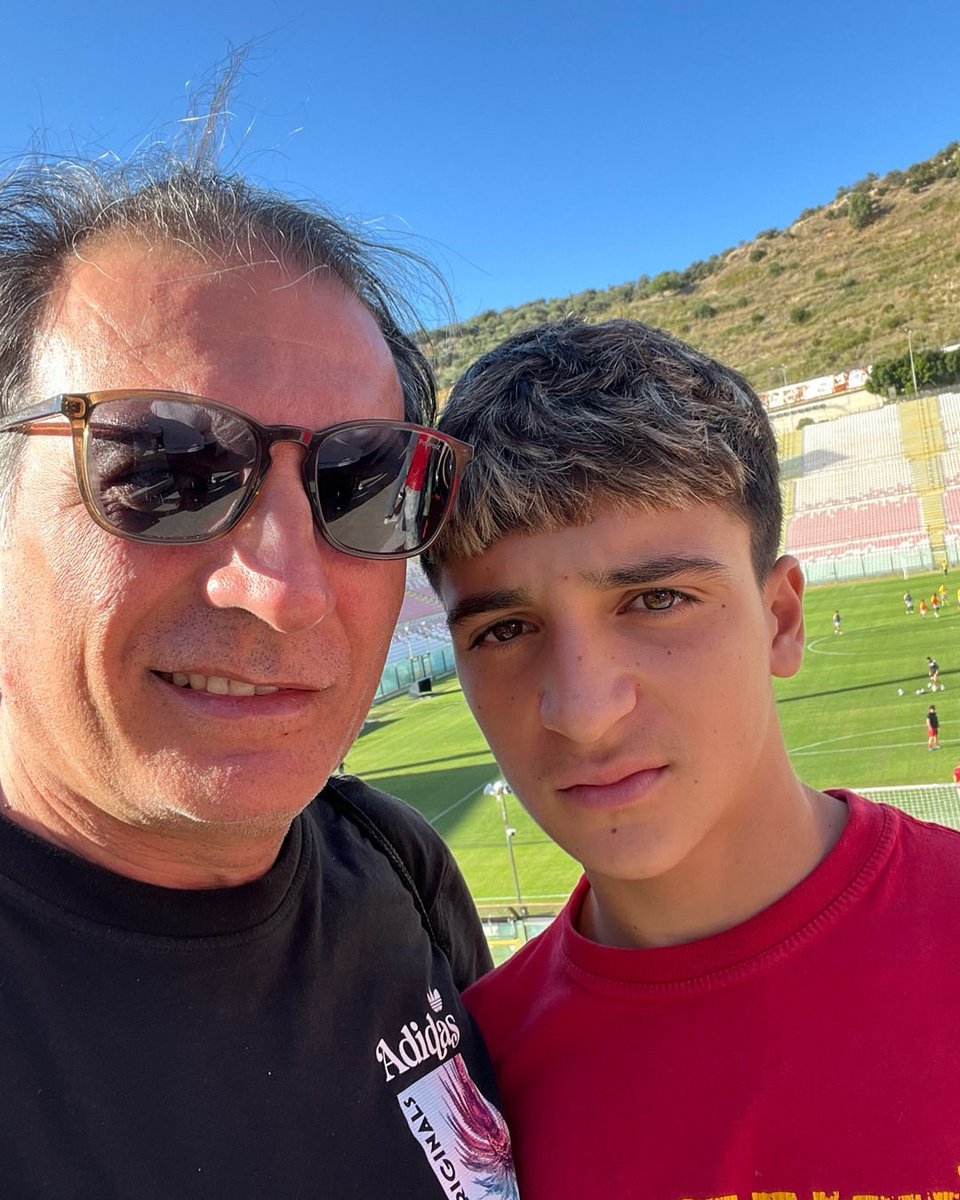 Paky1971's tweet photo. Forza #Messina sempre! #messinacastrumfavara #avantiscudati #thisismessina #sciottoshit https://t.co/8HSrF9bBTY