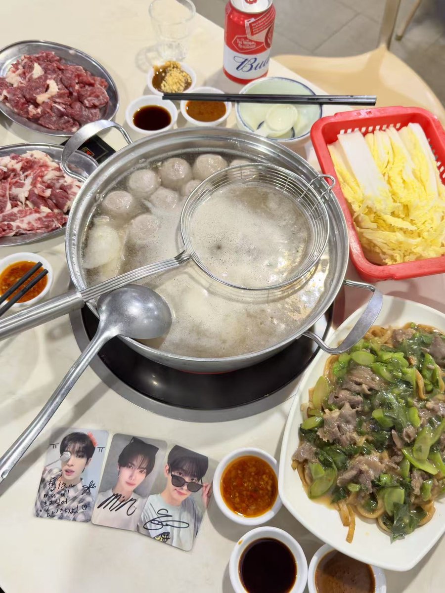 juice02__'s tweet photo. 친구들 오랜만이다! >_< https://t.co/z1skhWYdYK
