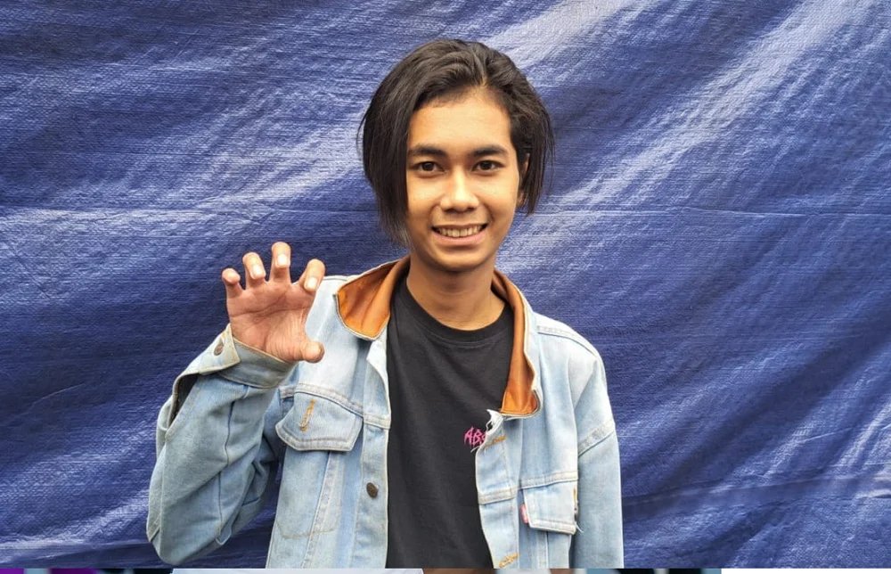 SCARLET LIMIT DM??? tweet media