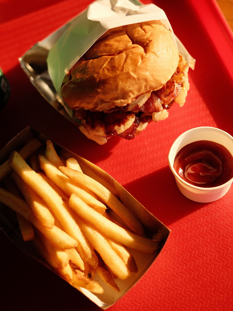 SweetXManila's tweet photo. Shoutout to the South! Sweet X BF is where you'll feel right at home. With friendly chatter over the smell and sizzle of the griddle—this is where it all comes together; where our people in the south bond over burgers done right.

Come by anytime. You belong here! https://t.co/XjUFfO3KNf
