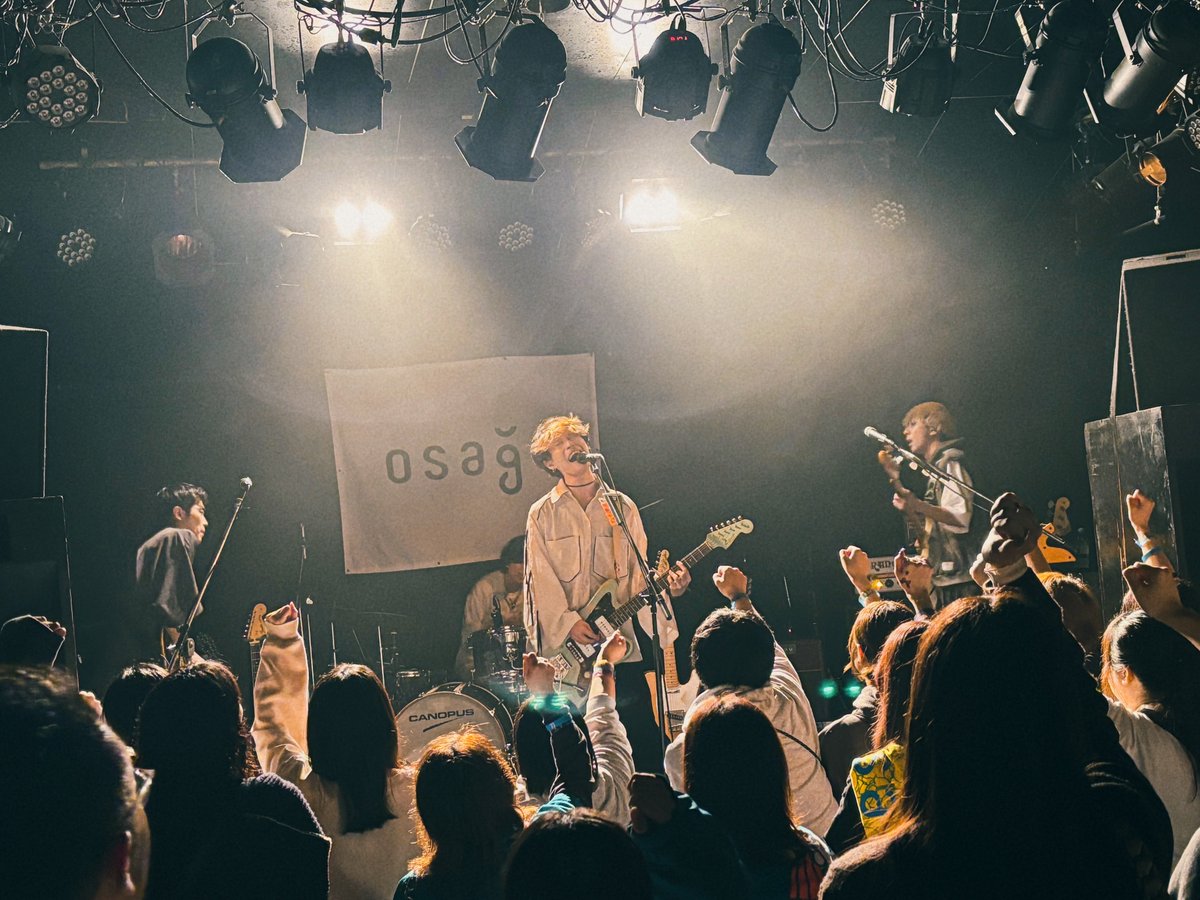 osage_band's tweet image. 2025.10.26 金沢vanvan V4
osage LIVE TOUR 2025
『アイワナビーナカヨシ』
w. the shes gone
4本目金沢ありがとうございました!
長年の盟友、シズゴありがとう
来週は大阪、福岡!
11/1 大阪JANUS
11/2 福岡CB
2days w/ Laughing Hick
ツアーチケット発売中🎫
eplus.jp/osage