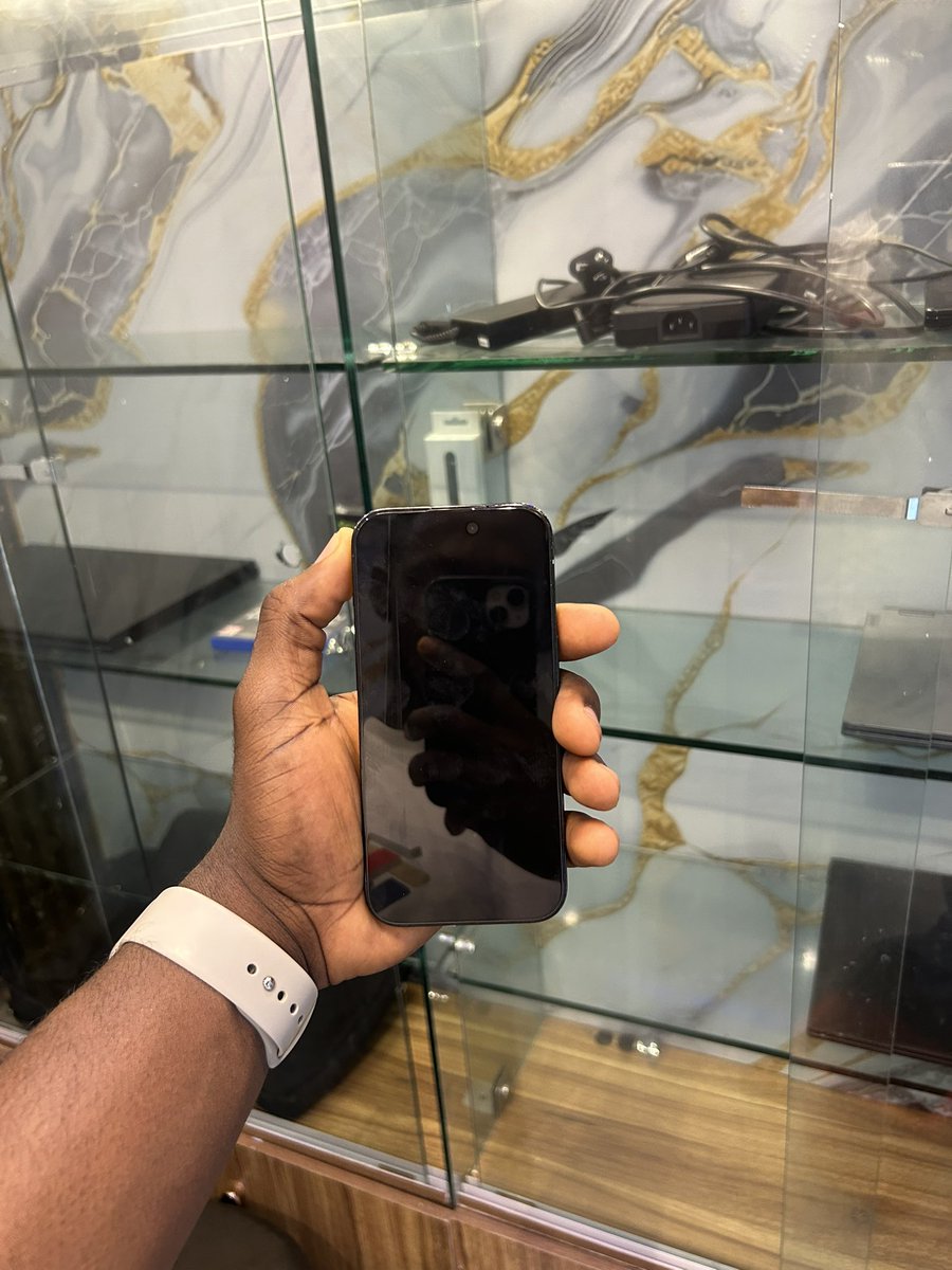 phonegadget_01's tweet image. iPhone 14 Pro – UK Used
⚡ 128GB | Super Clean | Face ID OK | Battery Health 🔋💯
💰 Best Price – DM now before it goes!
#iPhone14Pro #UKUsed
