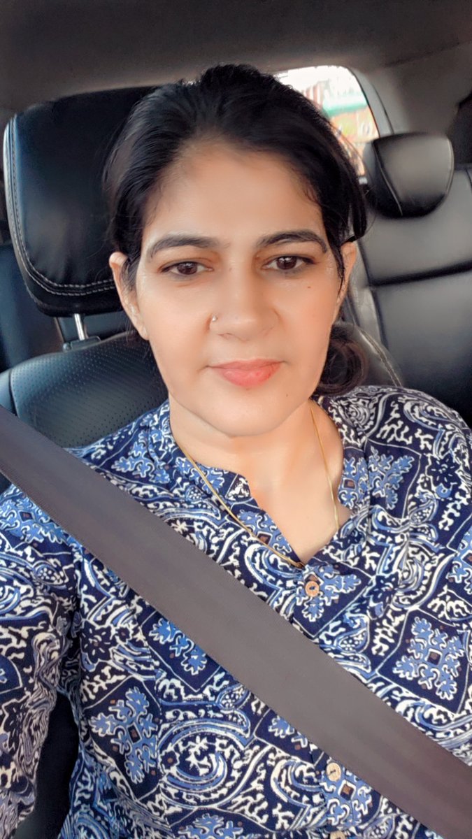 जीवन को आसान बनाना है तो शिकायतें कम और शुक्रिया ज़्यादा करो।
#राम_राम 🙏🙏