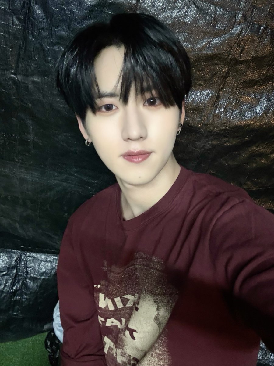 추운 날 제니스보기 성공!

#EPEX #이펙스 #YEWANG #예왕