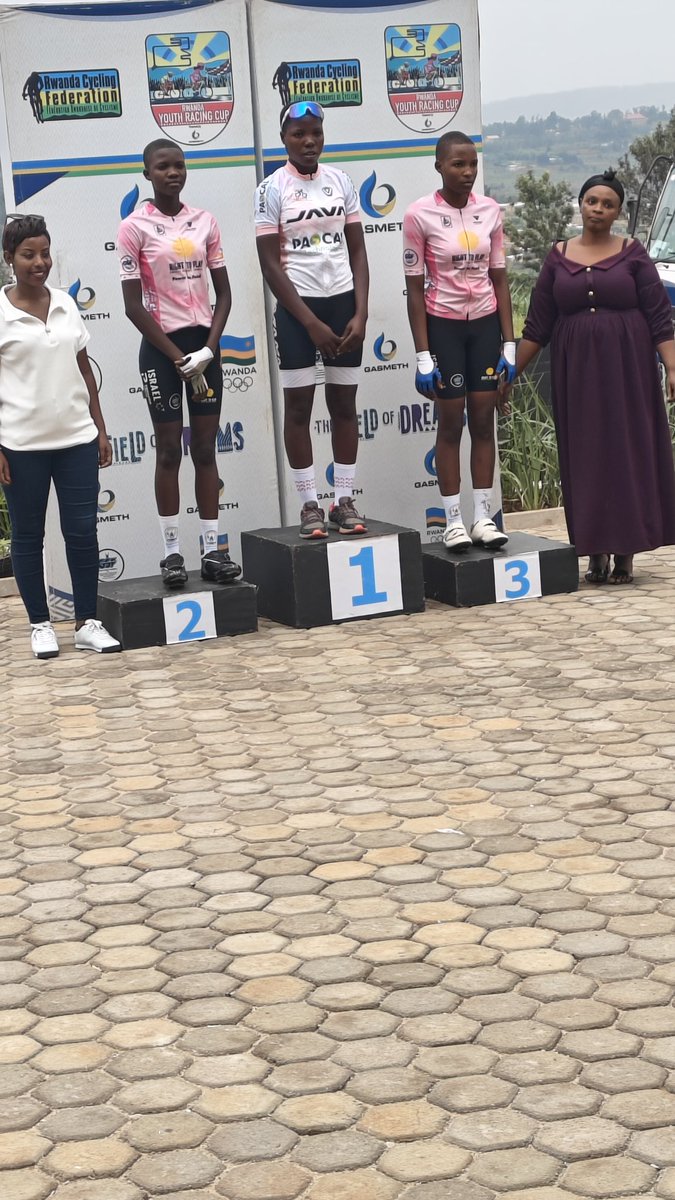 InovoTec's tweet photo. One month on Zwifting 
Ngarama Women Cycling Team Juniors come with victory 
No1 

AKIMANA DONATHA Akaba yazungurutse buri mukinnyi wese 

@Javabikes_china 
@GoZwift 
@CyclingAfrica 
@cyclingrwanda 
Twitegiye @cacafrican2024 kuzazana umudari muri Juniors https://t.co/LFY35vuVKb