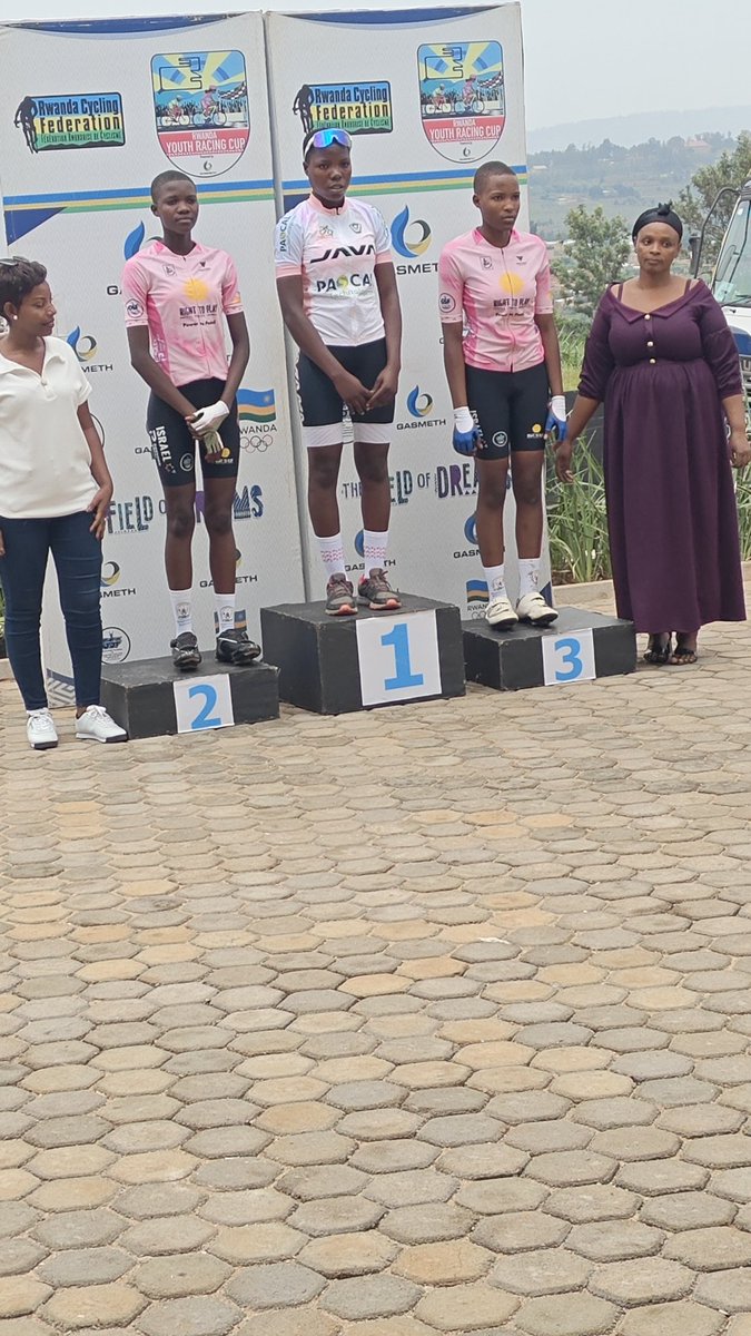 InovoTec's tweet photo. One month on Zwifting 
Ngarama Women Cycling Team Juniors come with victory 
No1 

AKIMANA DONATHA Akaba yazungurutse buri mukinnyi wese 

@Javabikes_china 
@GoZwift 
@CyclingAfrica 
@cyclingrwanda 
Twitegiye @cacafrican2024 kuzazana umudari muri Juniors https://t.co/LFY35vuVKb